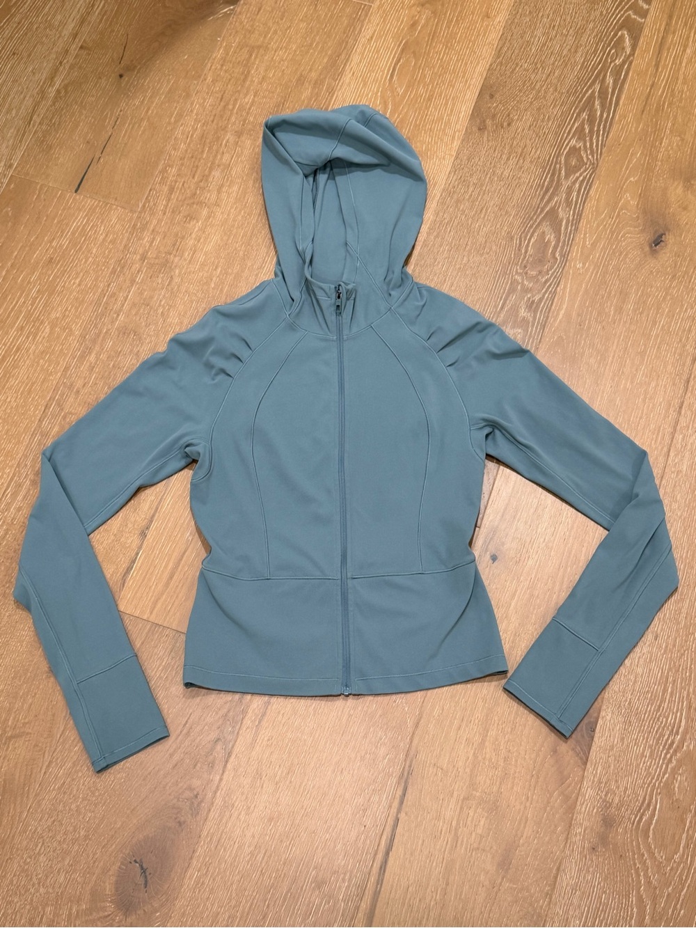 Lululemon Move With Ease Jacket Nulu
Mystic Green Size 6